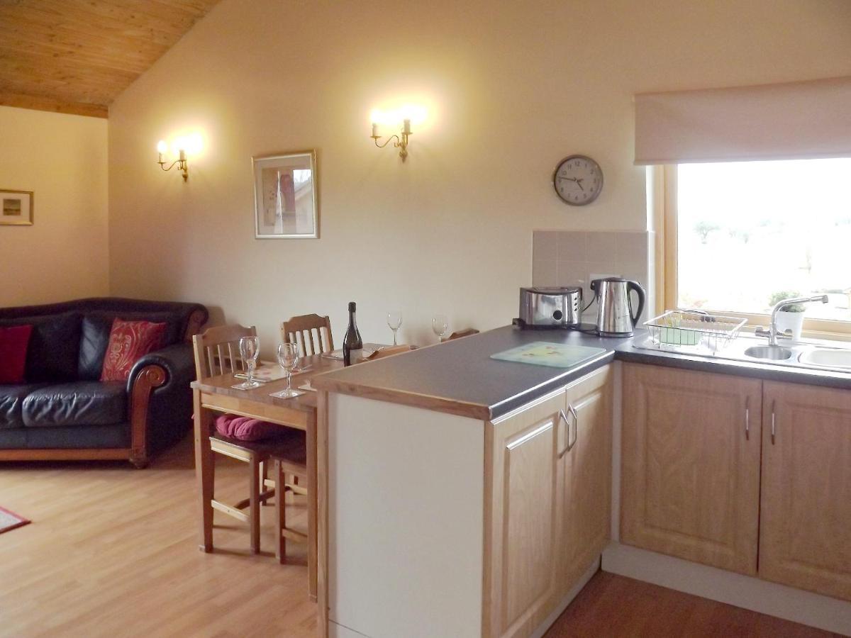 Ben Alder Lodge Milton of Campsie Екстериор снимка
