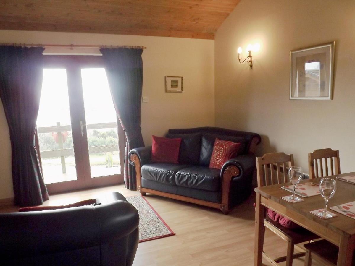 Ben Alder Lodge Milton of Campsie Екстериор снимка